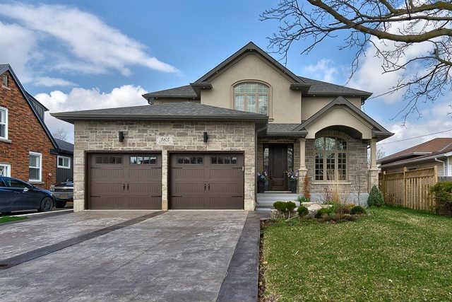 365 Broadway Ave, House detached with 4 bedrooms, 3 bathrooms and 4 parking in Milton ON | Image 1