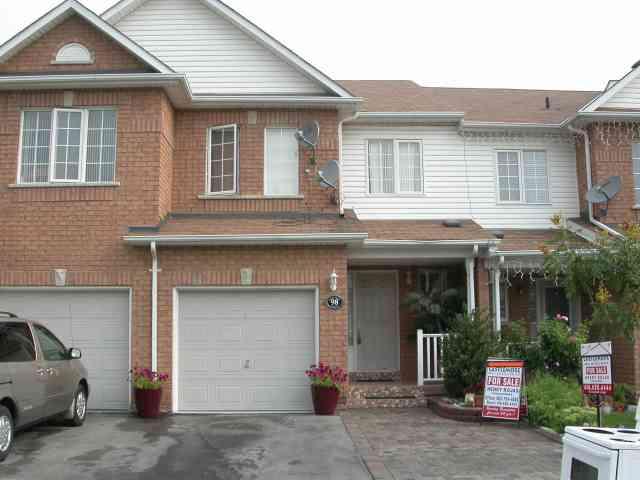 98 Triple Crown Ave, House attached with 3 bedrooms, 4 bathrooms and 2 parking in Toronto ON | Image 1
