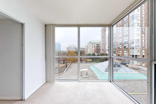 408 - 5 Concorde Pl, Condo with 2 bedrooms, 2 bathrooms and 2 parking in Toronto ON | Image 14