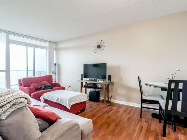 1002 - 2565 Erin Centre Blvd, Condo with 1 bedrooms, 1 bathrooms and 1 parking in Mississauga ON | Image 6