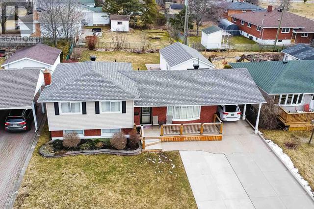 48 Princess Cres, House detached with 4 bedrooms, 2 bathrooms and null parking in Sault Ste. Marie ON | Image 41