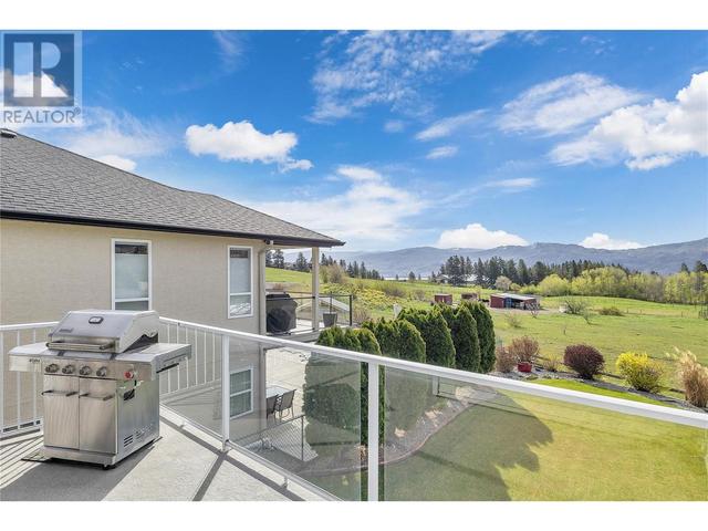 2577 Bridlehill Court, House detached with 4 bedrooms, 3 bathrooms and 4 parking in West Kelowna BC | Image 13