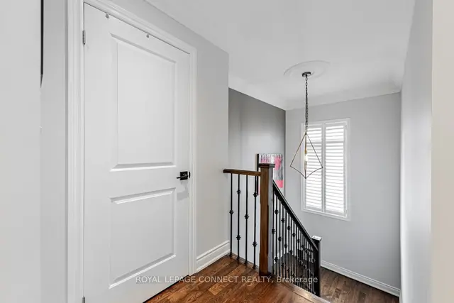 61 Long Branch Ave, House semidetached with 3 bedrooms, 4 bathrooms and 3 parking in Toronto ON | Image 5