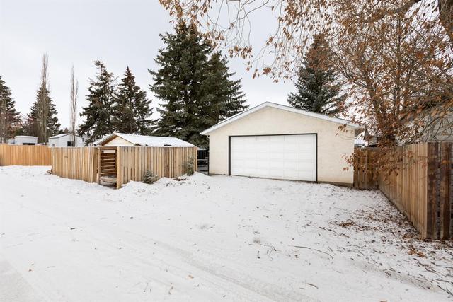 4120 53 Avenue, House detached with 3 bedrooms, 2 bathrooms and 4 parking in Red Deer County AB | Image 18
