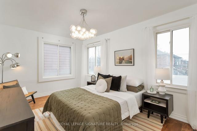 940 Shaw St, House semidetached with 3 bedrooms, 4 bathrooms and 3 parking in Toronto ON | Image 11