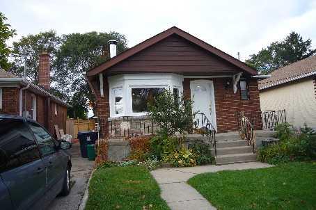 1118 Greenwood Ave, House detached with 2 bedrooms, 2 bathrooms and 3 parking in Toronto ON | Image 1