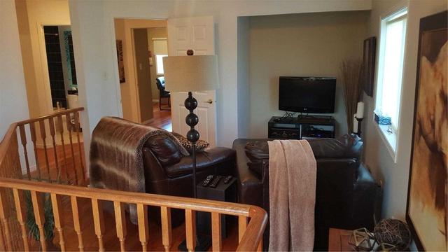 81 Snowy Owl Cres, House detached with 3 bedrooms, 3 bathrooms and 3 parking in Barrie ON | Image 5