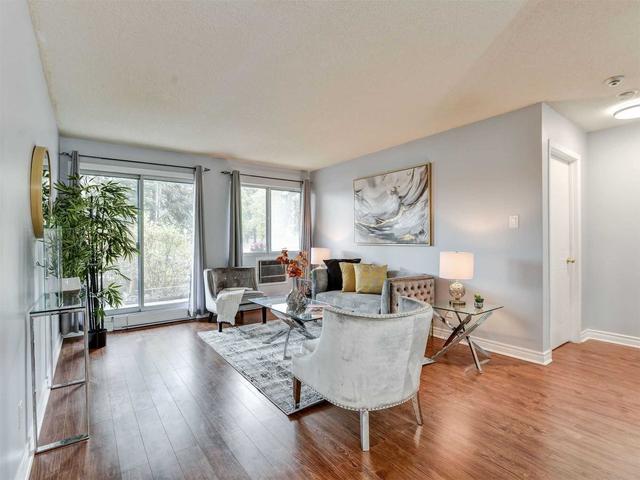 213 - 65 Trailwood Dr, Townhouse with 2 bedrooms, 2 bathrooms and 1 parking in Mississauga ON | Image 7