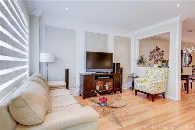 80 Pacific Rim Crt, House attached with 3 bedrooms, 3 bathrooms and 2 parking in Richmond Hill ON | Image 9