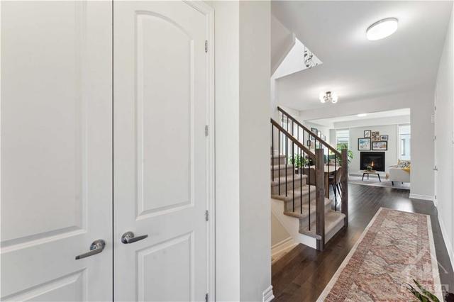 12 Tolchaco Court, House detached with 3 bedrooms, 3 bathrooms and 3 parking in Ottawa ON | Image 3