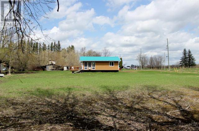 66 Ellen St, House detached with 2 bedrooms, 1 bathrooms and null parking in Rainy River ON | Image 6