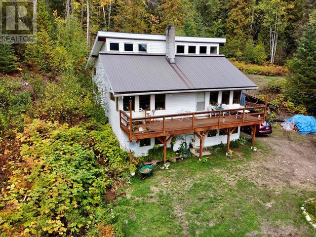 2373 Mabel Lake Road, House detached with 3 bedrooms, 3 bathrooms and null parking in North Okanagan F BC | Image 69