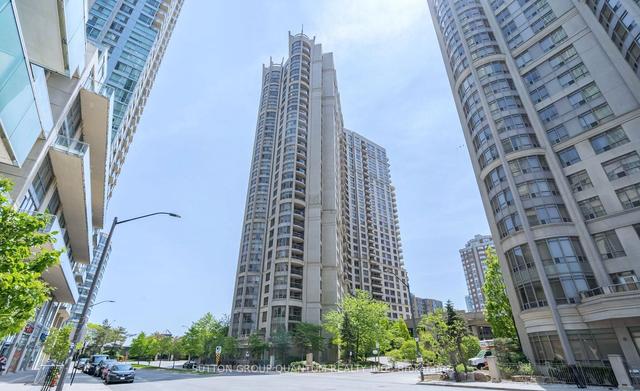 835 - 3888 Duke Of York Blvd, Condo with 2 bedrooms, 2 bathrooms and 1 parking in Mississauga ON | Image 12