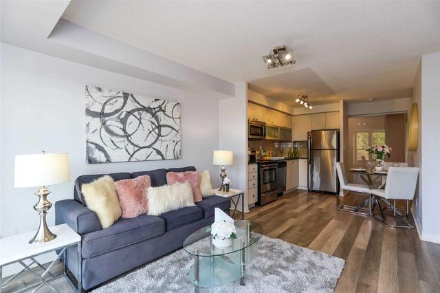 307 - 2015 Sheppard Ave E, Condo with 2 bedrooms, 2 bathrooms and 1 parking in Toronto ON | Image 2