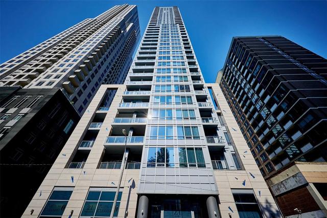 1605 - 21 Balmuto St, Condo with 1 bedrooms, 1 bathrooms and 0 parking in Toronto ON | Image 1