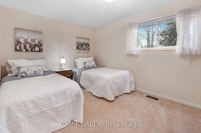 1 - 19 Silverbirch Blvd, Condo with 2 bedrooms, 3 bathrooms and 3 parking in Hamilton ON | Image 5