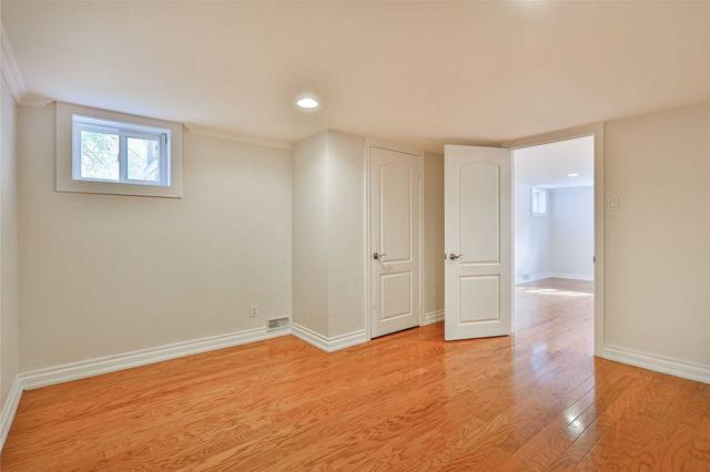 293 Ruggles Ave, House detached with 2 bedrooms, 3 bathrooms and 6 parking in Richmond Hill ON | Image 26