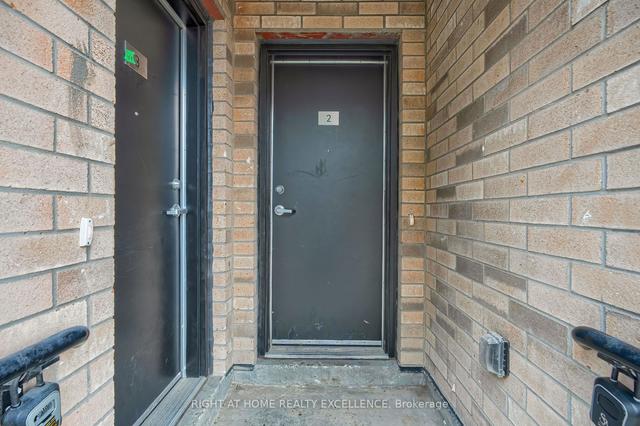 2 - 861 Sheppard Ave W, Townhouse with 2 bedrooms, 3 bathrooms and 1 parking in Toronto ON | Image 23