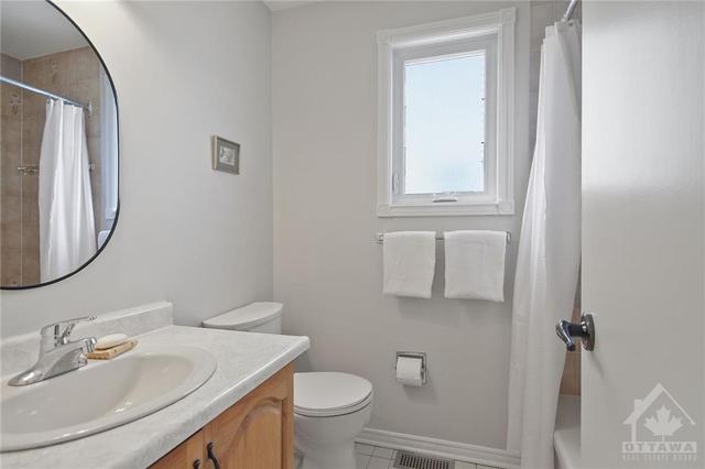 26 Ashburn Drive, House detached with 3 bedrooms, 3 bathrooms and 6 parking in Ottawa ON | Image 26