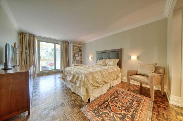301 - 61 St Clair Ave W, Condo with 2 bedrooms, 2 bathrooms and 1 parking in Toronto ON | Image 26