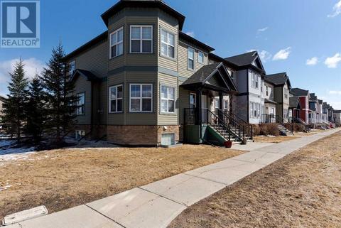 1, - 300 Sparrow Hawk Drive, House attached with 4 bedrooms, 3 bathrooms and 4 parking in Wood Buffalo AB | Card Image
