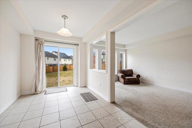 2 - 755 Linden Dr, House attached with 3 bedrooms, 3 bathrooms and 2 parking in Cambridge ON | Image 4