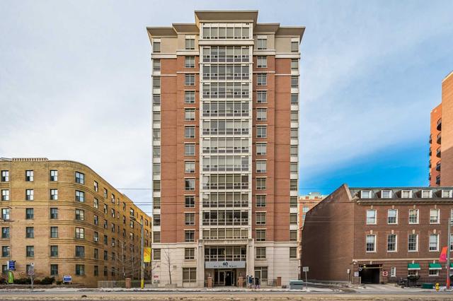 807 - 60 St Clair Ave W, Condo with 2 bedrooms, 1 bathrooms and 0 parking in Toronto ON | Image 1