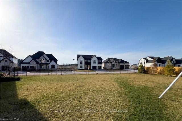 4100 Winterberry Dr, House detached with 2 bedrooms, 3 bathrooms and 6 parking in London ON | Image 6