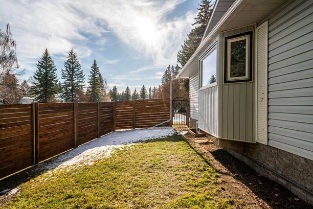2 Varwood Place Nw, House detached with 5 bedrooms, 3 bathrooms and 4 parking in Calgary AB | Image 47