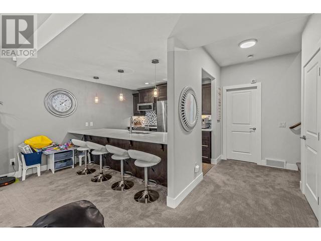 579 Selkirk Court, House detached with 4 bedrooms, 2 bathrooms and 4 parking in Kelowna BC | Image 23