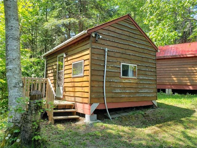 165 Kawigamog Lake Road, House detached with 2 bedrooms, 1 bathrooms and 5 parking in Parry Sound, Unorganized, Centre Part ON | Image 15
