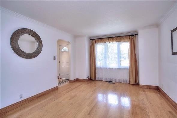 upper - 33 Loma Rd, House detached with 3 bedrooms, 1 bathrooms and 6 parking in Toronto ON | Image 10