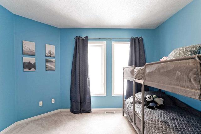 73 Monaco Crct, House attached with 3 bedrooms, 3 bathrooms and 3 parking in Brampton ON | Image 9