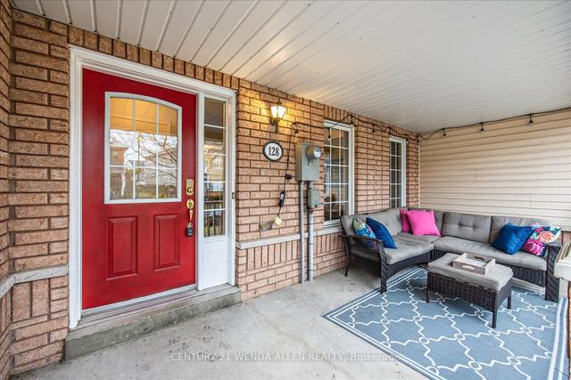 128 Warwick Ave, House attached with 3 bedrooms, 3 bathrooms and 2 parking in Ajax ON | Image 12