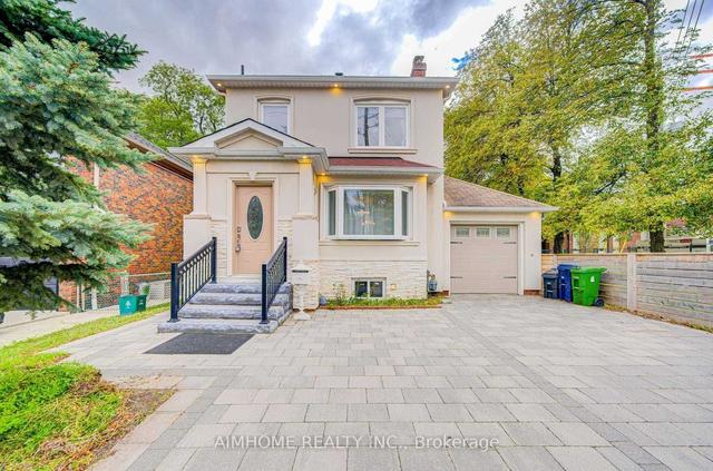 663 Eglinton Ave E, House detached with 3 bedrooms, 2 bathrooms and 3 parking in Toronto ON | Image 1