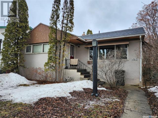 1012 H Avenue N, House detached with 2 bedrooms, 2 bathrooms and null parking in Saskatoon SK | Image 1