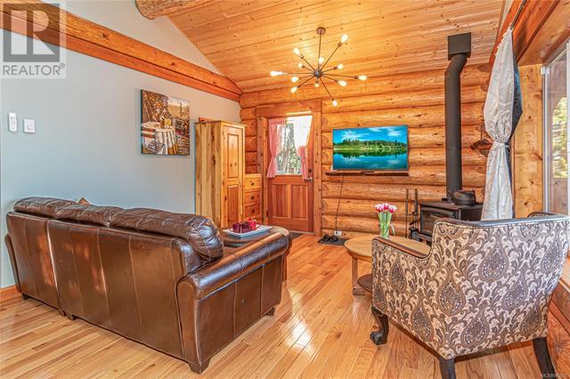 109 Cranberry Rd, House detached with 2 bedrooms, 1 bathrooms and 3 parking in Saltspring Island BC | Image 25