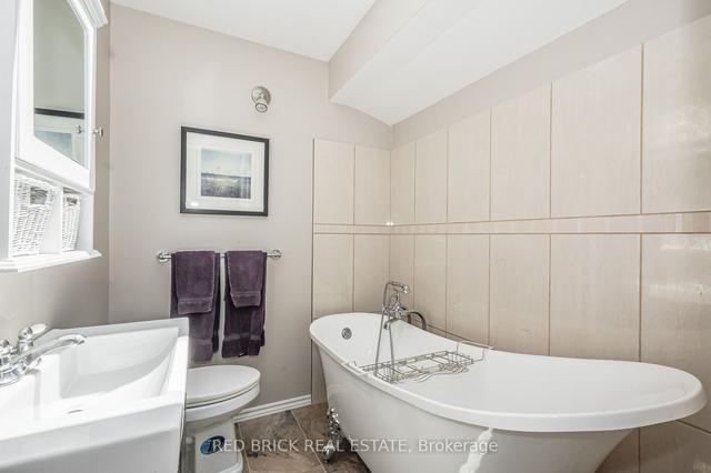 86 Wimbledon Rd, House detached with 3 bedrooms, 3 bathrooms and 7 parking in Guelph ON | Image 5