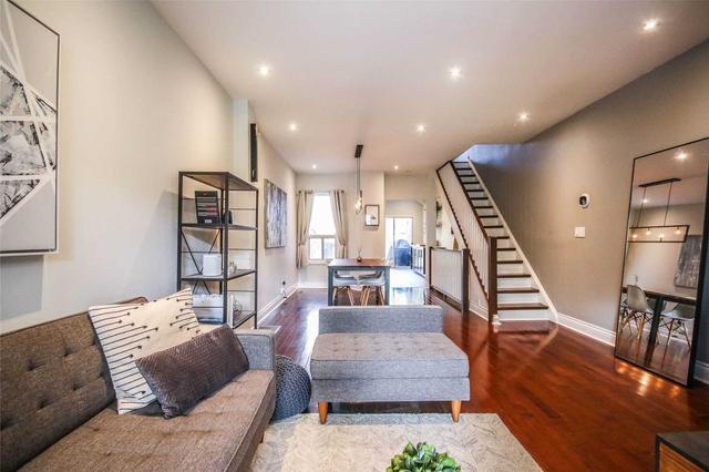10 Strathmore Blvd, House semidetached with 4 bedrooms, 2 bathrooms and 1 parking in Toronto ON | Image 22