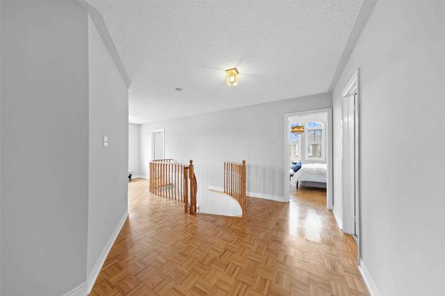 80 Sail Cres, House detached with 4 bedrooms, 4 bathrooms and 6 parking in Vaughan ON | Image 8