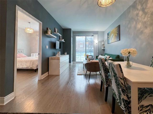 n - 8 Rosebank Dr, Condo with 1 bedrooms, 1 bathrooms and 1 parking in Toronto ON | Image 5