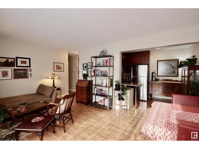 301 - 10415 93 St Nw, Condo with 2 bedrooms, 1 bathrooms and null parking in Edmonton AB | Image 4