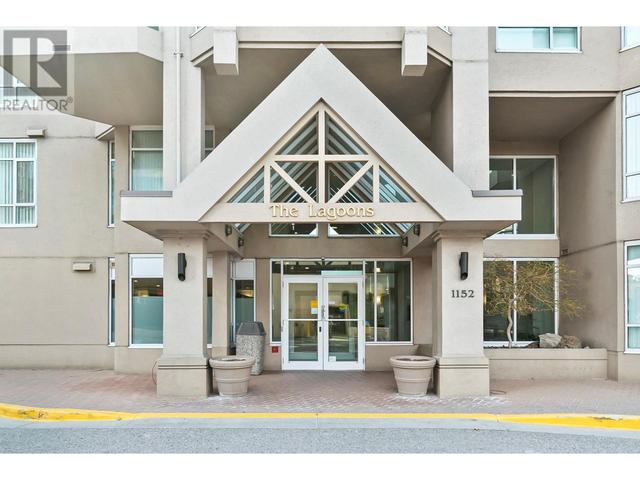 1403 - 1152 Sunset Drive, Condo with 2 bedrooms, 2 bathrooms and null parking in Kelowna BC | Image 2