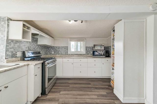 29 - 3223 83 Street Nw, Home with 3 bedrooms, 1 bathrooms and 3 parking in Calgary AB | Image 6