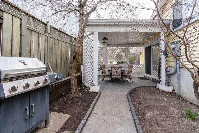 94 Centre St N, House semidetached with 3 bedrooms, 2 bathrooms and 4 parking in Brampton ON | Image 26