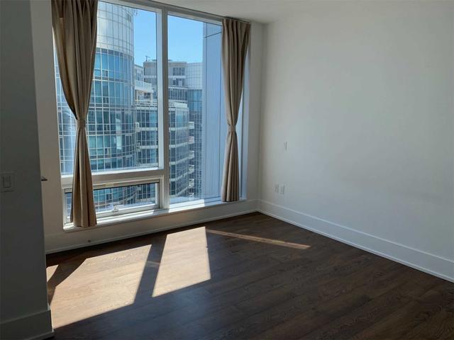 3505 - 10 York St, Condo with 2 bedrooms, 2 bathrooms and 1 parking in Toronto ON | Image 20