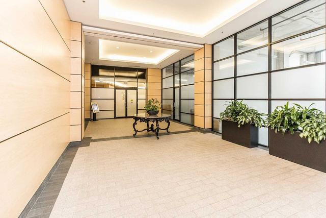 810 - 2900 Highway 7 Rd, Condo with 1 bedrooms, 2 bathrooms and 1 parking in Vaughan ON | Image 23