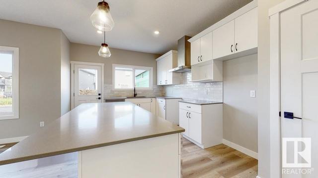 9822 225a St Nw, House detached with 3 bedrooms, 2 bathrooms and 4 parking in Edmonton AB | Image 29