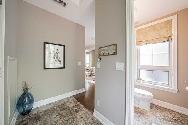 th10 - 21 Burkebrook Pl, Townhouse with 3 bedrooms, 3 bathrooms and 2 parking in Toronto ON | Image 37