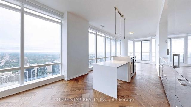 6704 - 1 Bloor St E, Condo with 2 bedrooms, 2 bathrooms and 1 parking in Toronto ON | Image 37